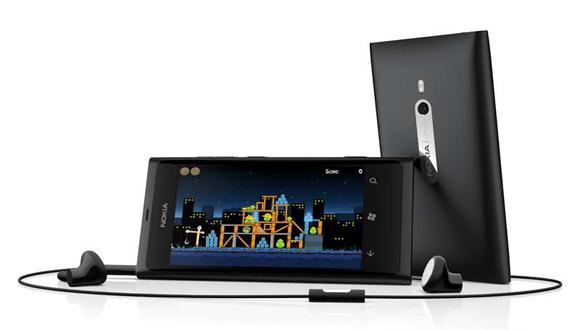 Nokia Lumia 800 Windows Phone Exclusive Review- Features and Specifications